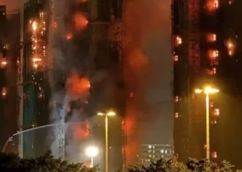 VIDEO | Incendio en Hong Kong: tragedia y preguntas abiertas por el uso de andamios de bambú