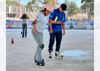 Tendrá Oaxaca dos árboles navideños y una pista de hielo