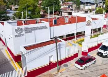 Foto: Gobierno Federal // Llueven quejas de la Sección 22 contra la clínica del ISSSTE de Nochixtlán.