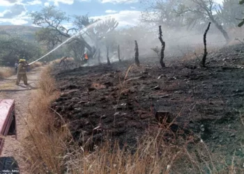 Controlan incendio en agencia de Huajuapan.