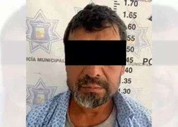 El sujeto fue detenido y trasladado a los separos preventivos del Cuartel Municipal.