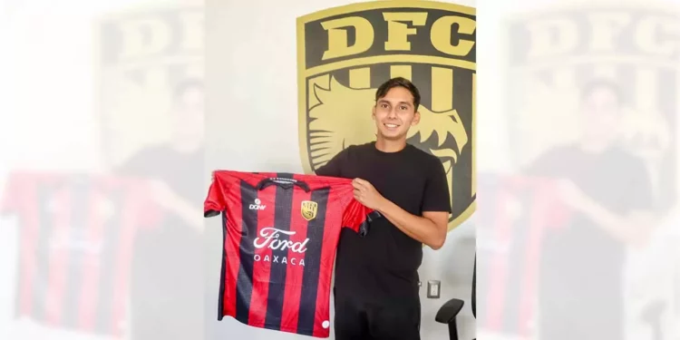 Rogelio Ruiz regresa a las filas de Dragones.