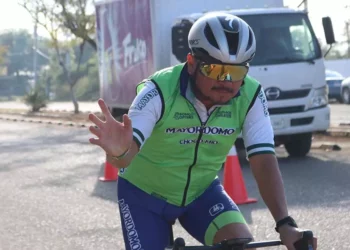 Fotos: Leobardo García Reyes // Salvador Flores seguirá en el ciclismo apoyándolo.