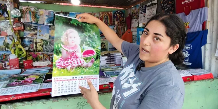 Foto: Jesús Santiago // "La mayor parte de las personas que nos compran son de la tercera edad, que son los abuelitos, o nuestros papás, que son de 45 a 60 años”: Susana, propietaria del taller de serigrafía e impresos Criezka.