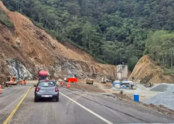 Foto: Redes sociales // Si así están las supercarreteras recién inauguradas, ¿cómo estarán el resto de las carreteras federales?
