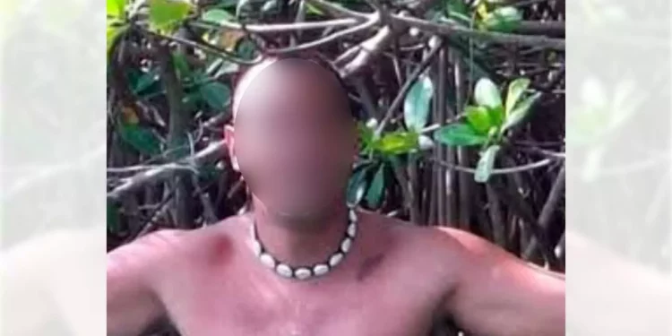 El joven se encontraba realizando saltos y piruetas en la orilla de la playa de Chacahua.