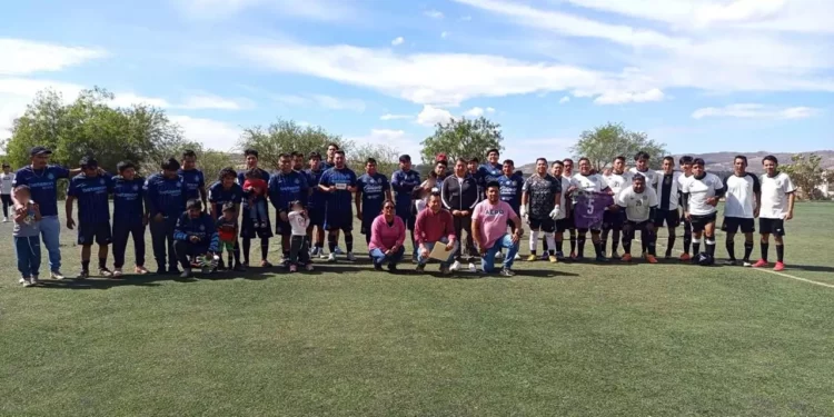 Deportivo Chazumba levantó el título.