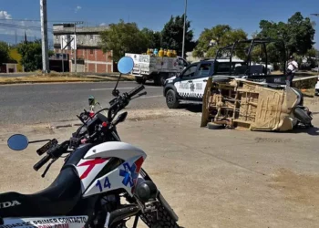El accidente, en la entrada de la colonia Vicente Guerrero.