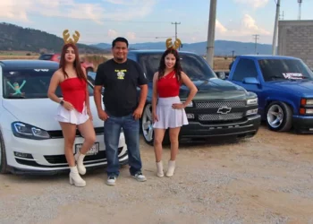 En Ejutla se realizó una de las últimas exhibiciones de autos.