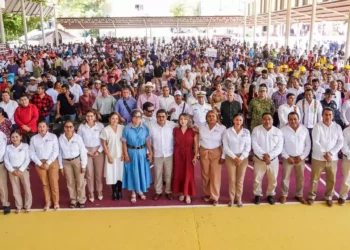 Foto: cortesía // El informe de resultados cobijado por habitantes de San Pedro Mixtepec.