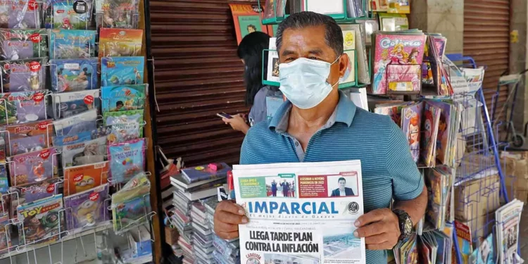 Foto: archivo El Imparcial // Silvio Victoria Gutiérrez, de la Unión de Voceadores de Oaxaca.