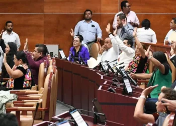 Foto: Congreso de Oaxaca – archivo // El Congreso del Estado aprobó, con 40 votos a favor, los dictámenes de la Comisión Permanente de Hacienda por los que se expiden las Leyes de Ingresos Municipales para el Ejercicio Fiscal 2026.