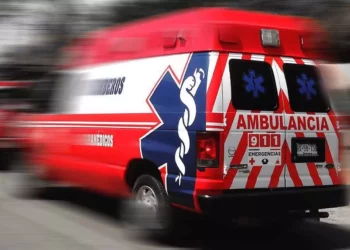 Foto: ilustrativa // Paramédicos de la corporación de Bomberos socorrieron al joven que dijo tener 20 años de edad.