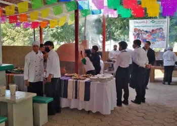 Foto: Facebook Ana Isabel Cordova Bolaños // El área fortalecerá las competencias profesionales de las y los alumnos de la especialidad, además de promover el rescate del patrimonio culinario de la entidad.