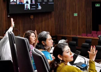 Foto: Congreso de Oaxaca // Así sesionó el Congreso de Oaxaca, a control remoto, a pesar de que el martes era aún día hábil.