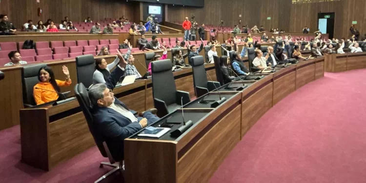 Foto: Cámara de diputados de Oaxaca // Ayer se llevó a cabo una sesión extraordinaria para aprobar el paquete presupuestal 2026.