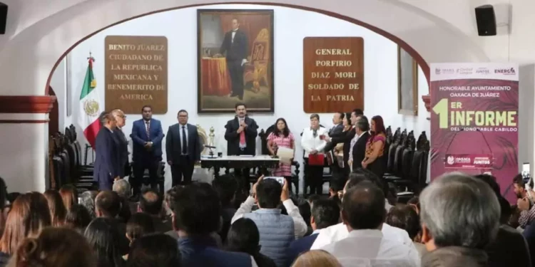 Foto: Adrián Gaytán // Sesión del cabildo de Oaxaca de Juárez.