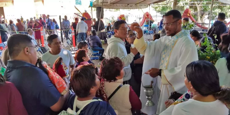 Foto: Jesús Santiago // Celebración a la Virgen de Juquila en San Juan Chapultepec.
