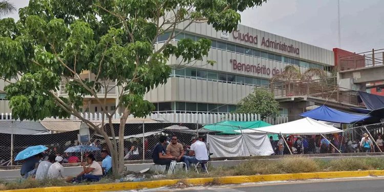 Foto: Archivo El Imparcial // Complejo de Ciudad Administrativa, algunas dependencias reciben menos recursos que el destinado al pago de la deuda.