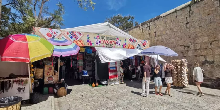 Foto: Adrián Gaytán // De nueva cuenta “expo ferias” se adueñarán de las calles en temporada decembrina.