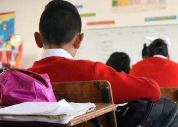 El regreso a clases está programado para el 12 de enero de 2026.