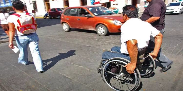 Foto: Archivo El Imparcial // El sector que más emplea a las personas con alguna discapacidad son los comercios con el 56.2%.