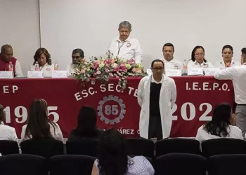 Foto: Jesús Santiago // En conferencia, recordaron que durante varias décadas la EST ha destacado no solo por sus logros académicos, sino también deportivos y culturales.