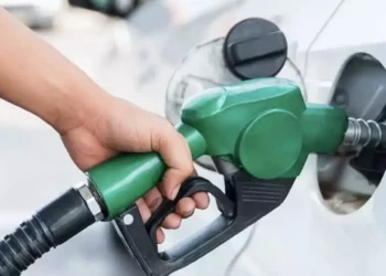 ¿Cuál es el mejor horario para llenar gasolina y ahorrar dinero?