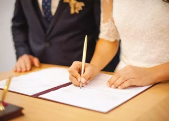 Conoce cuánto dinero te da el Afore por matrimonio y cómo solicitarlo