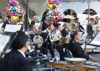 La Banda de Música del Estado de Oaxaca busca integrar a nuevos instrumentistas para preservar y fortalecer su legado cultural.