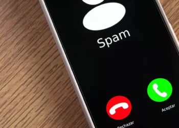 Llamadas spam: por qué colgar puede empeorar el problema y cómo proteger tu número