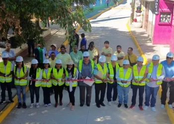 Con obras de agua y pavimentación Nancy Benítez atiende rezagos en Xoxocotlán