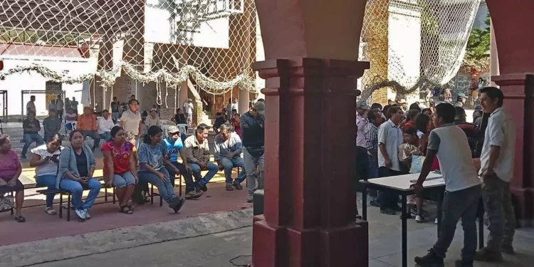Foto: Gobierno de Oaxaca // Sistemas Normativos Internos, persiste la desigualdad política de género.