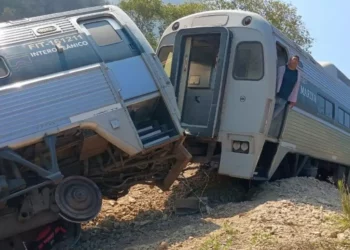 Auditoría detectó fallas de planeación en tramo del Tren Interoceánico donde ocurrió descarrilamiento fatal