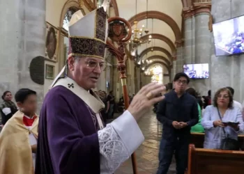 Foto: Adrián Gaytán // Vázquez Villalobos también confío en que los católicos abran su corazón para que sea un pesebre donde Dios nazca.