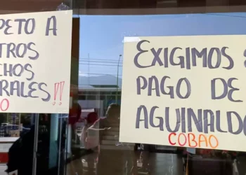 Foto: redes sociales // Protestas de trabajadores del COBAO.