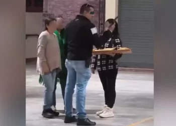 VIDEO | Arma en manos de policía imprudente: el video que encendió las alertas en Teposcolula