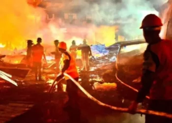 VIDEO | Explosión por pirotecnia devasta mercado en San Pedro Sula, Honduras