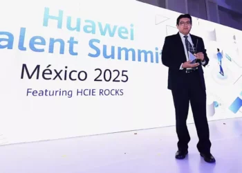 Docente Anáhuac es reconocido por Huawei México como Mejor Mentor