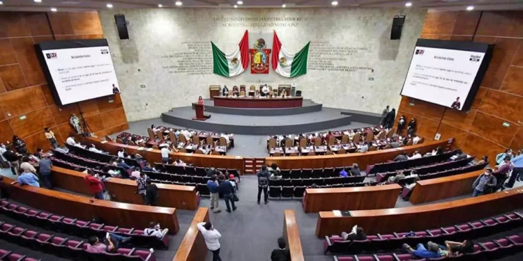Los legisladores integrantes de la 66 Legislatura del congreso local, aprobaron con 31 votos a favor, la Ley para Prevenir, Investigar y Sancionar los Delitos en materia de Extorsión del Estado de Oaxaca.