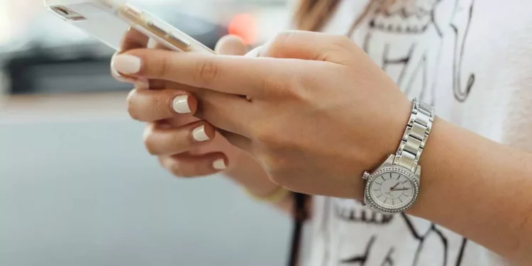 ¿Cómo la IA ha cambiado la forma en la que la usamos los teléfonos inteligentes?