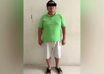 Detienen a profesor del Istmo acusado de agredir sexualmente a dos alumnas dentro de una secundaria
