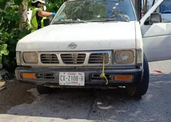 ¡Crimen a plena luz del día! Tiroteo a camioneta termina en muerte en Juchitán