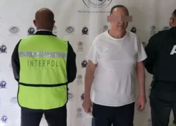 Vinculan a proceso a ex gobernador de Chihuahua por presunto lavado de dinero; permanecerá en el altiplano
