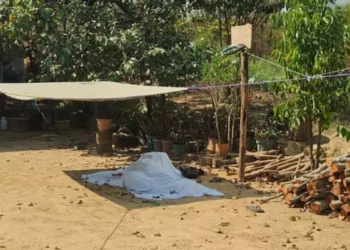 El cuerpo fue trasladado al panteón municipal de Magdalena Loxicha.
