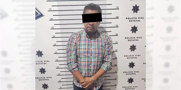 El sujeto A.I.G. portaba armas sin permiso; quedó detenido.