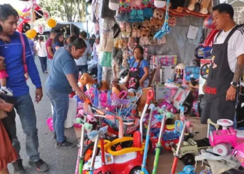 Fotos: Adrián Gaytán // Inició el peregrinaje de los Reyes Magos en busca de presentes para los niños oaxaqueños.