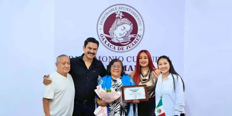 La lucha libre presente en lo mejor del deporte de la ciudad de Oaxaca.