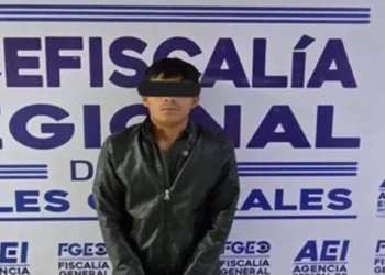 Las primeras averiguaciones derivaron en una orden de aprehensión contra F. F. P. por el delito de robo con violencia.