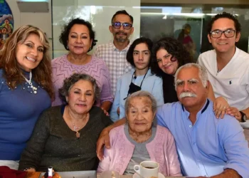 Fotos: Rubén Morales // María Gabriela Orihuela Aranda celebró su cumpleaños acompañada de su esposo, hijos, hermanas y seres queridos.